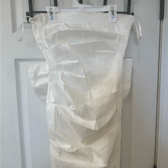 Bow dress - Picture 6 of 7